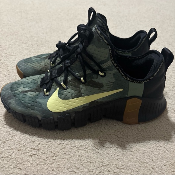 Nike Free Metcon 3 Men's Size 12 Shoes Sneakers CJ0861-032 Running Camo CrossFit - Picture 1 of 11